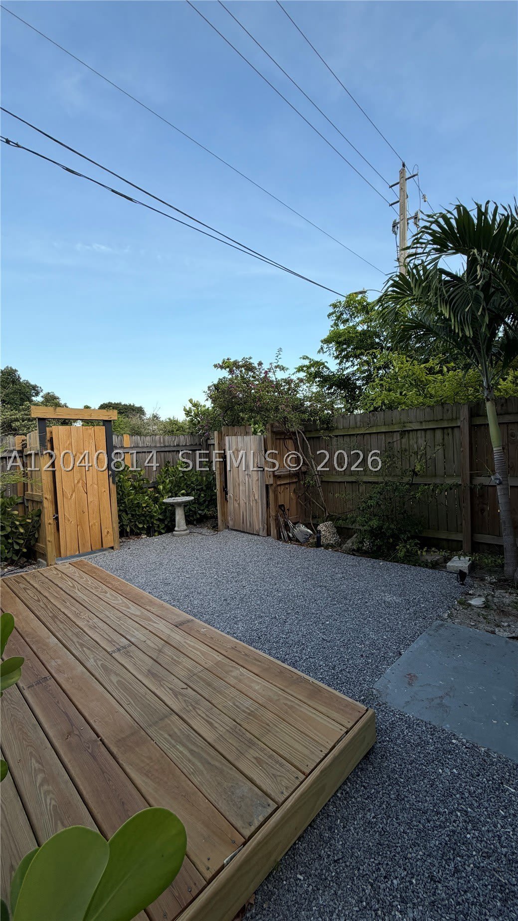 7025 NW 5th Ave – photo 2