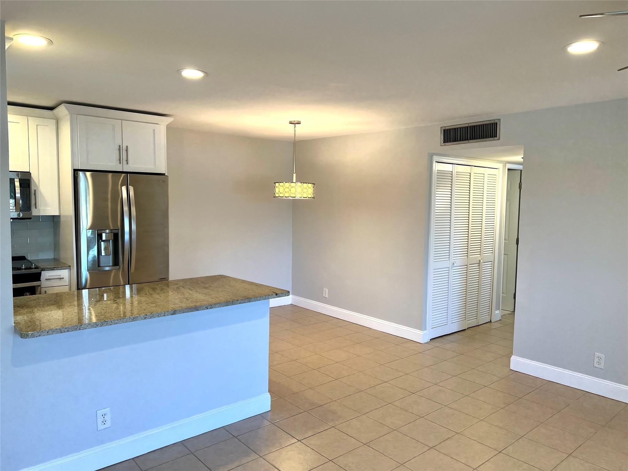2840 NE 14th Street – photo 3