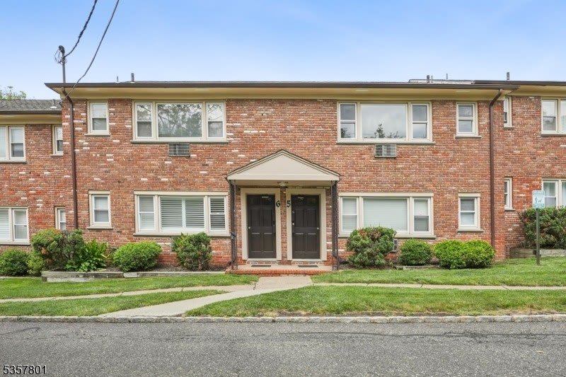 365 Bloomfield Ave Unit 6A – photo 1