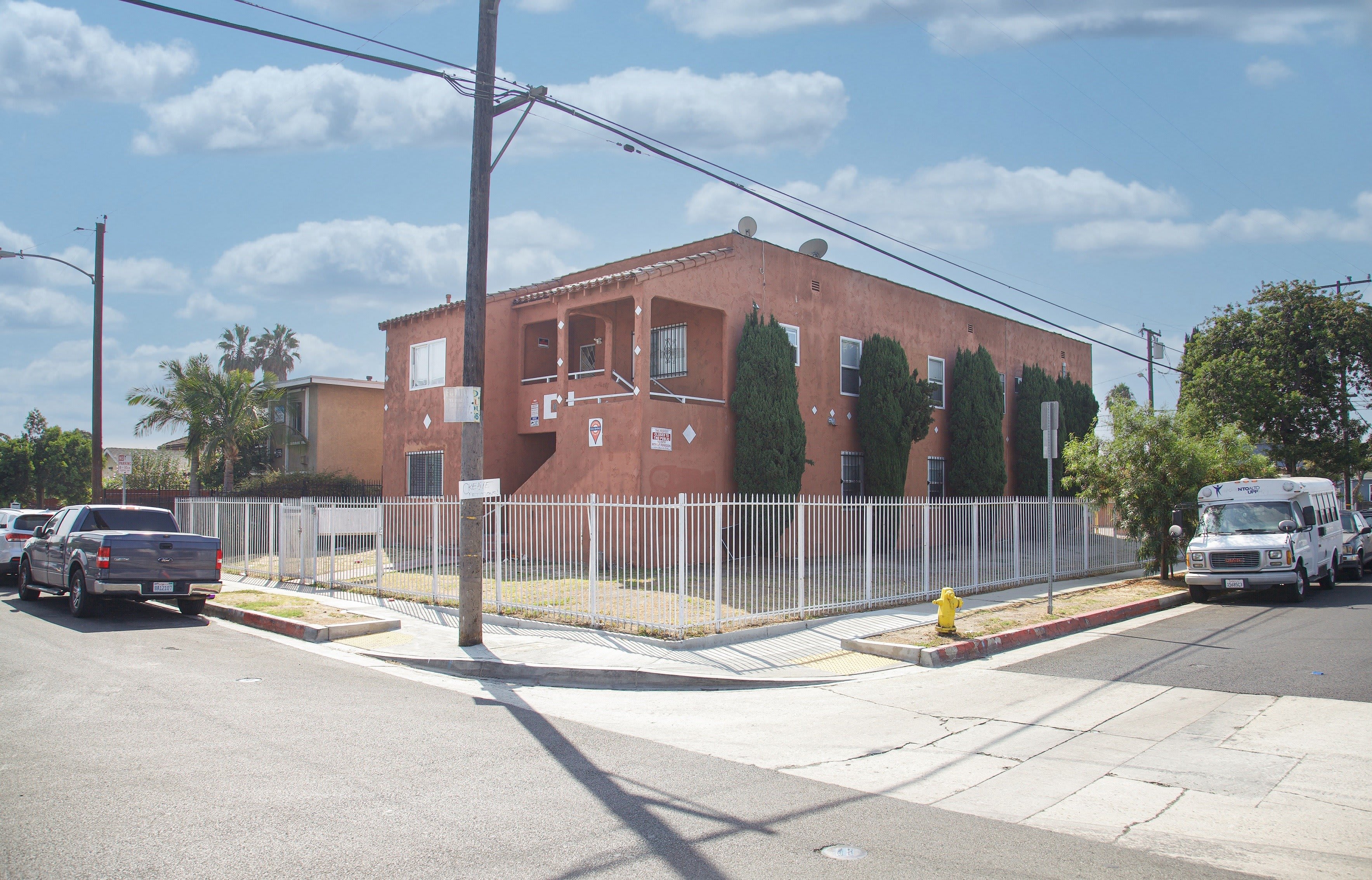 1152 W 88th Street – photo 1