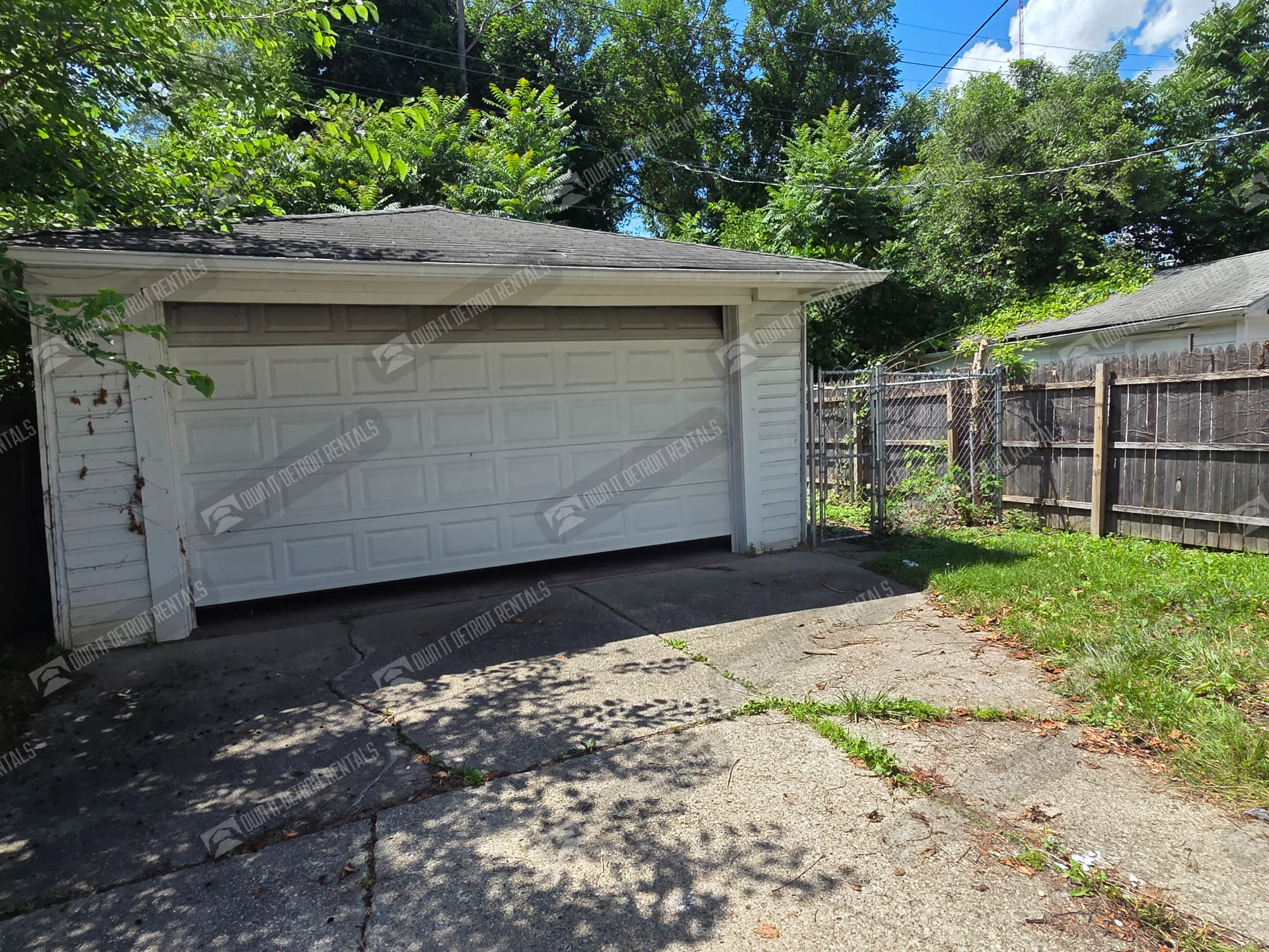 2944 Ewald Cir – photo 3