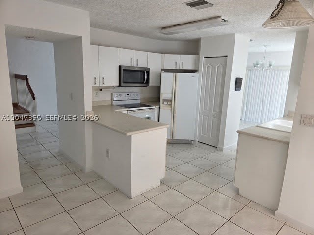 9921 NW 31st St – photo 5