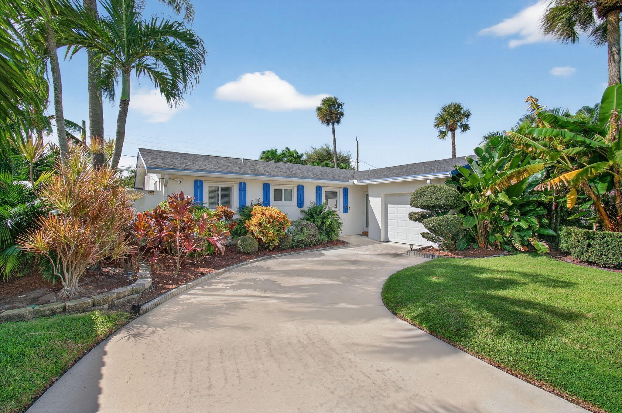 802 Mallard Drive – photo 1