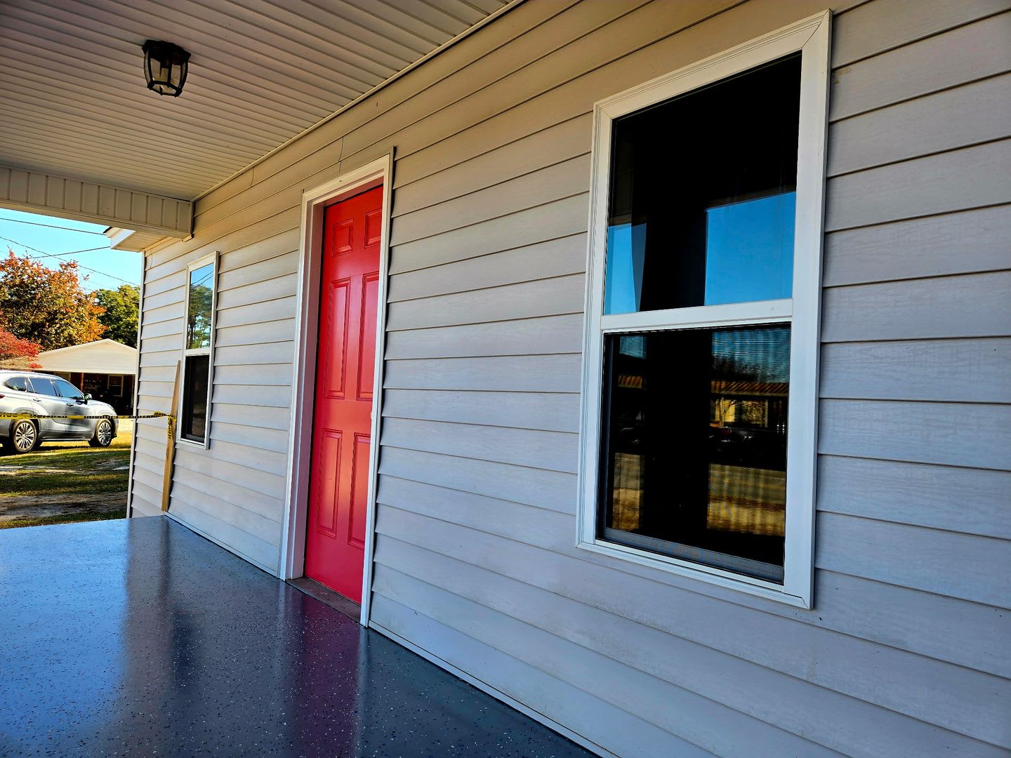 Freshly Updated 3-Bedroom Home with Large Yard & Screened-In Porch! – photo 4