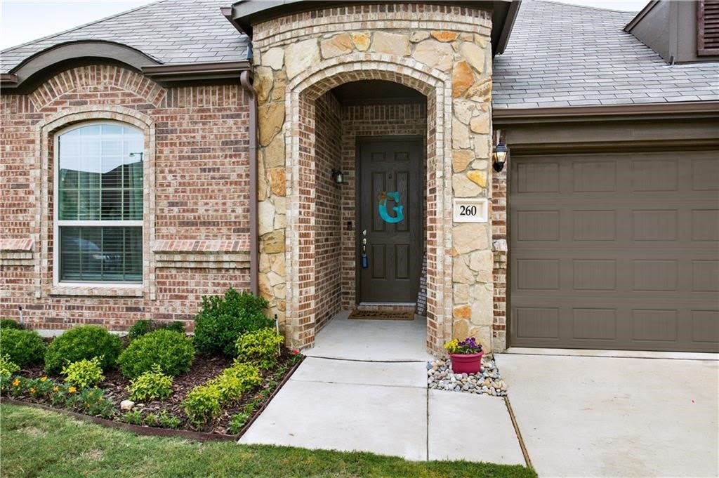 260 Hilltop Drive – photo 2
