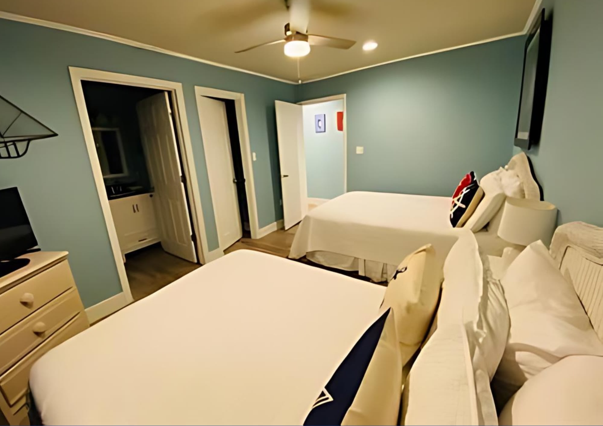 11 Beachside Drive Unit 812 1 – photo 5
