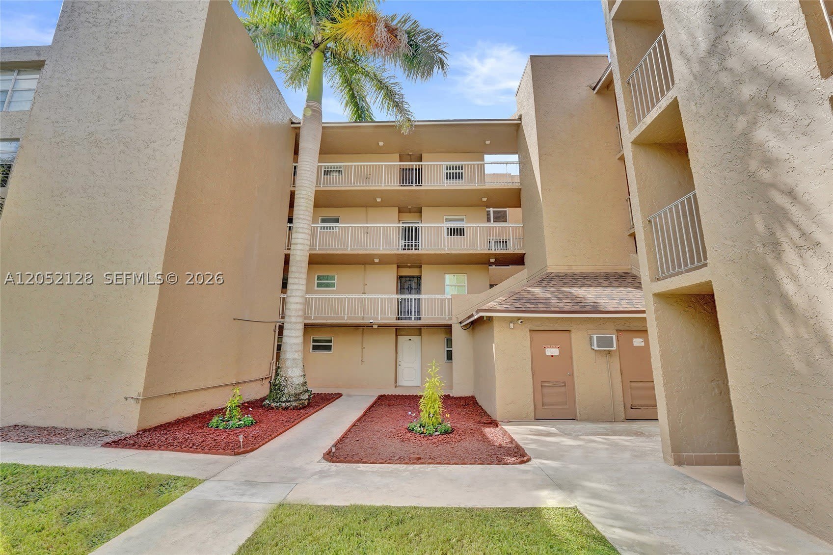 9480 Tangerine Pl – photo 2