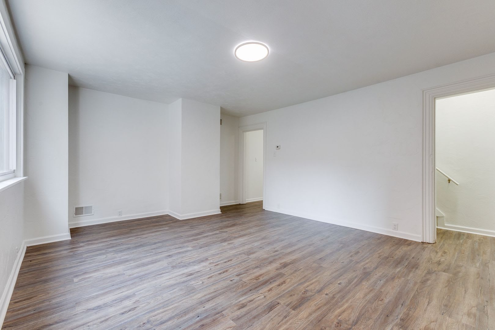 Check out this renovated 2 bed with central a/c in the heart of Allentown! – photo 2