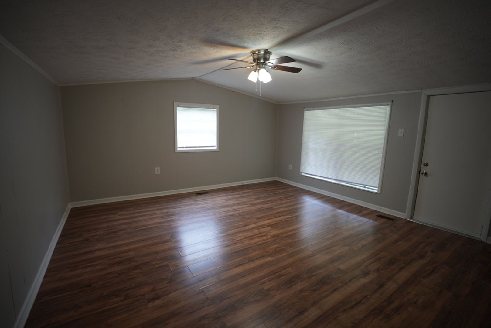 1415 Hatcher Ave – photo 2