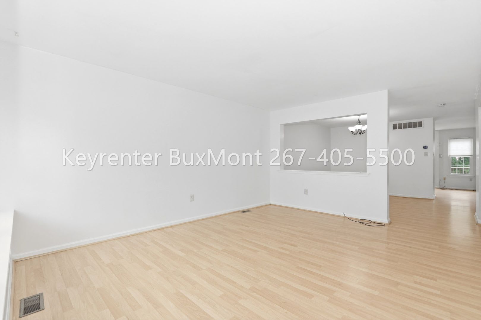 Spacious Townhome with Garage & Finished Basement in Newtown Grant – photo 5