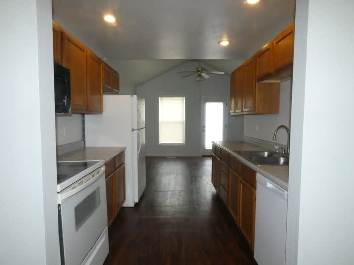 275 Hazel Court – photo 5