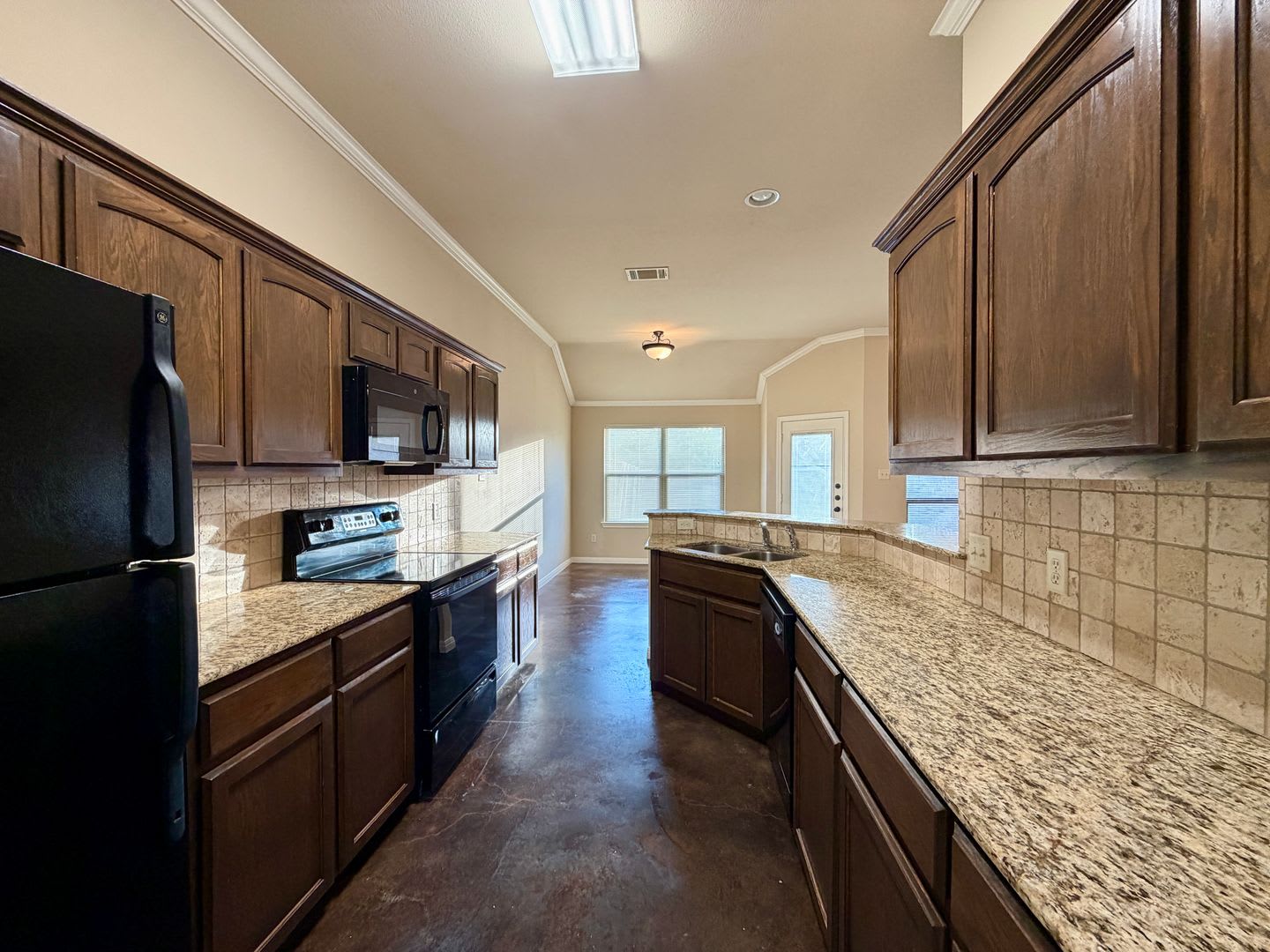 3BR / 2BA Duplex in Hewitt, Texas – photo 3