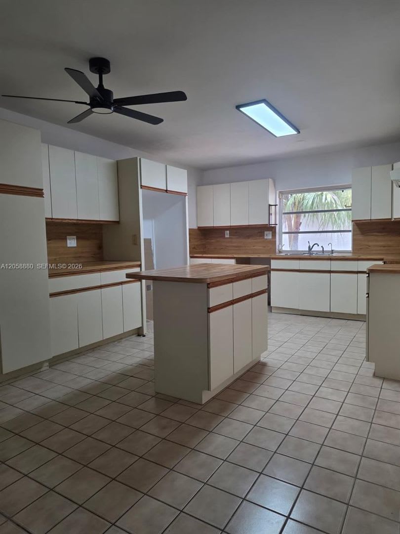 8404 SW 102nd Place, Miami, FL 33173 – photo 1