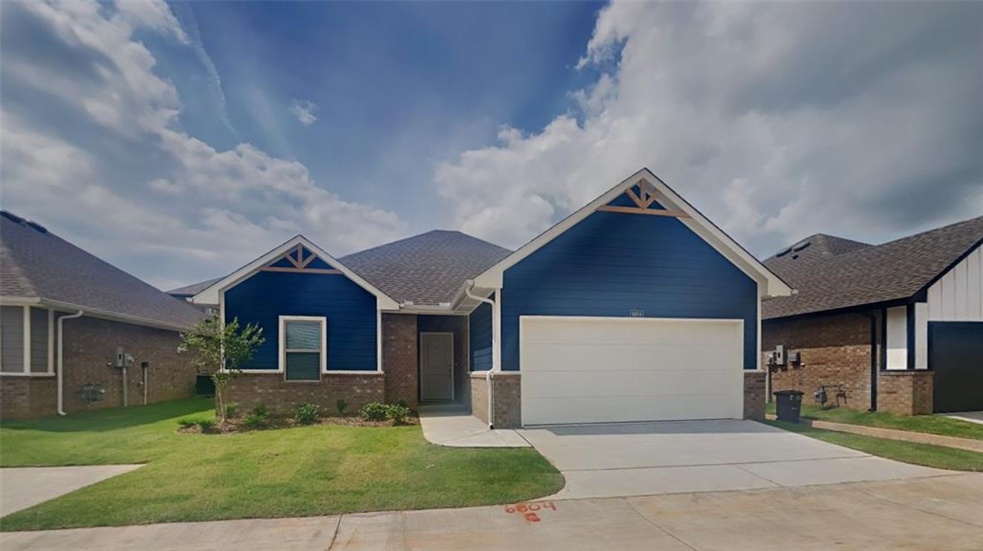 Luxury 2 Bedroom 2 Bathroom Cottage in a 55+ Gated Community (LAWN CARE INCLUDED) – photo 1