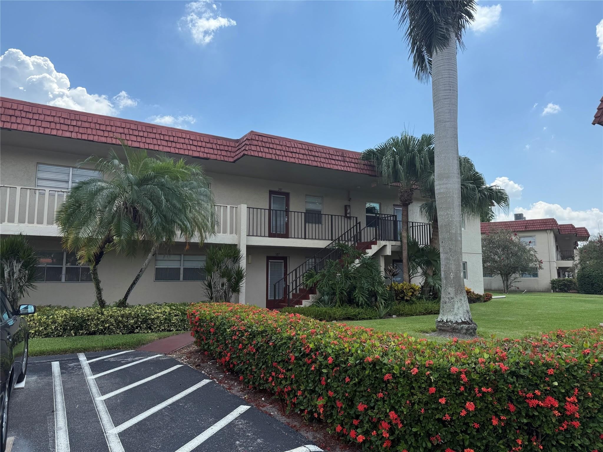 32 Abbey Lane – photo 2
