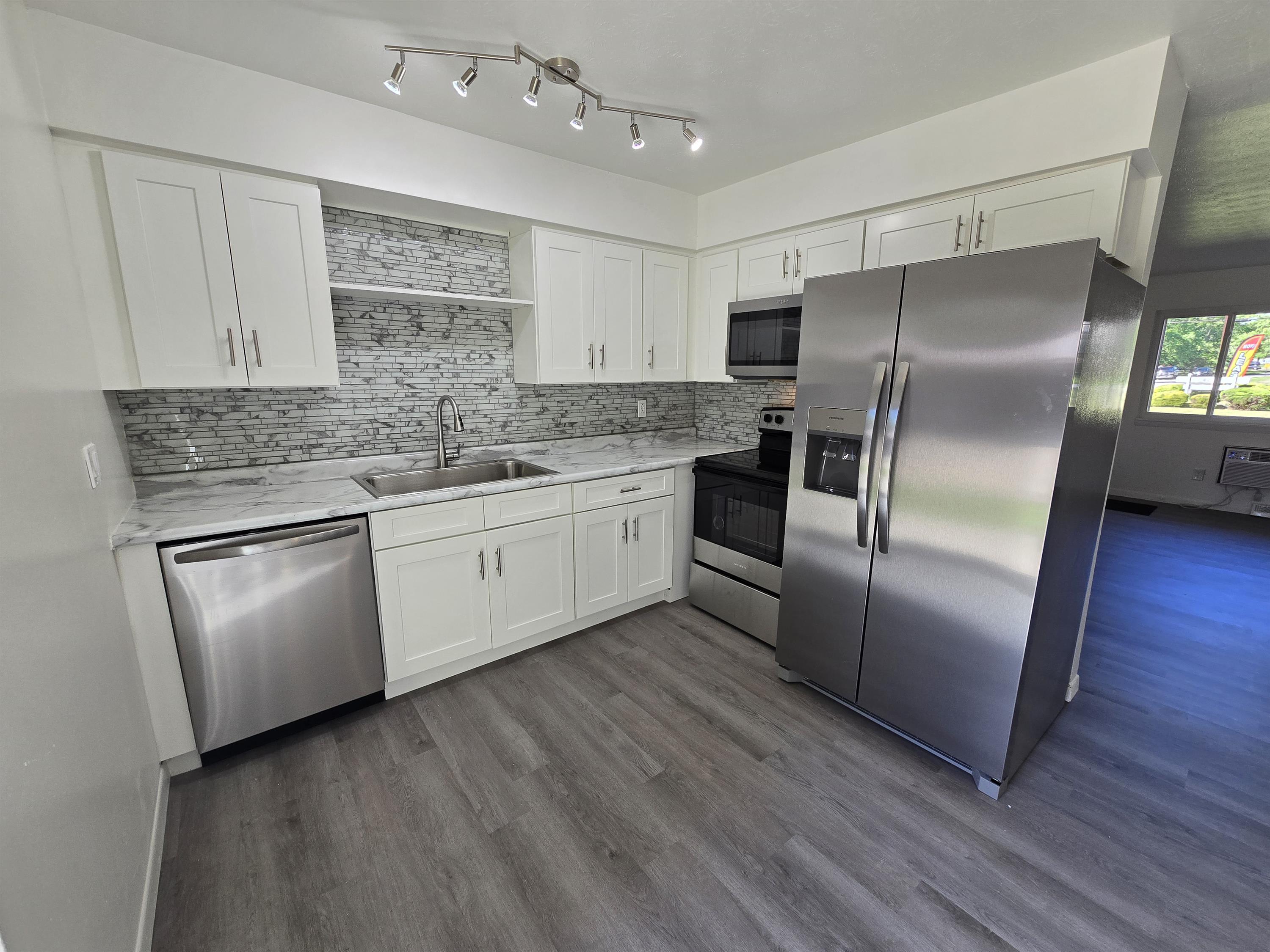 4705 Fishcreek Road – photo 2