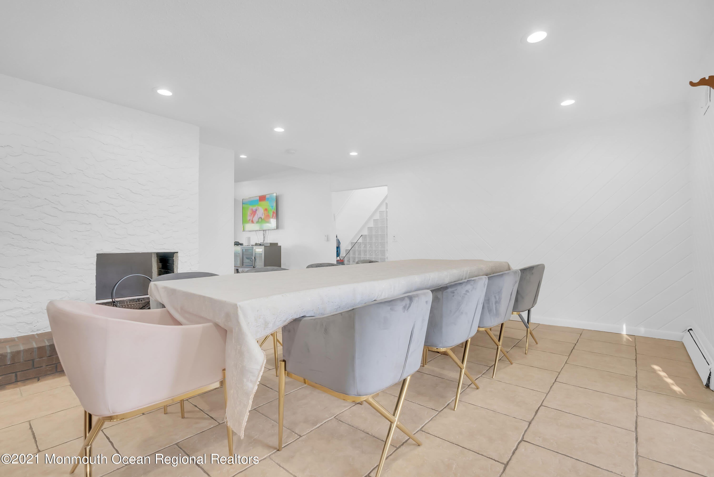 45 Roslyn Court – photo 5