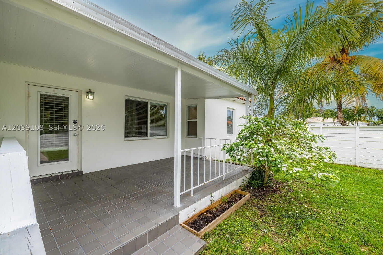 1029 NE 113 St – photo 3