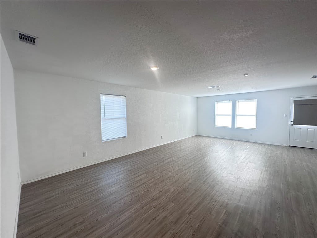 2722 Winterfell Street – photo 3
