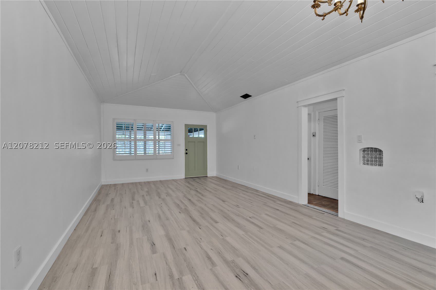 50 Nw 26Th Ave – photo 5