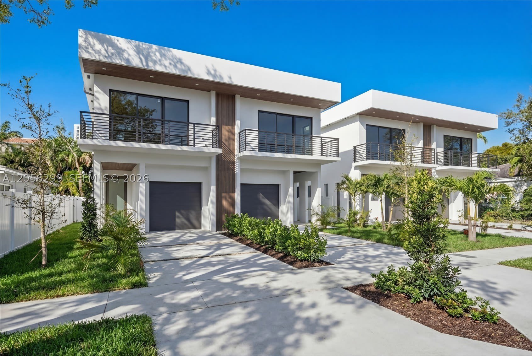 17 SE 12th Avenue – photo 1