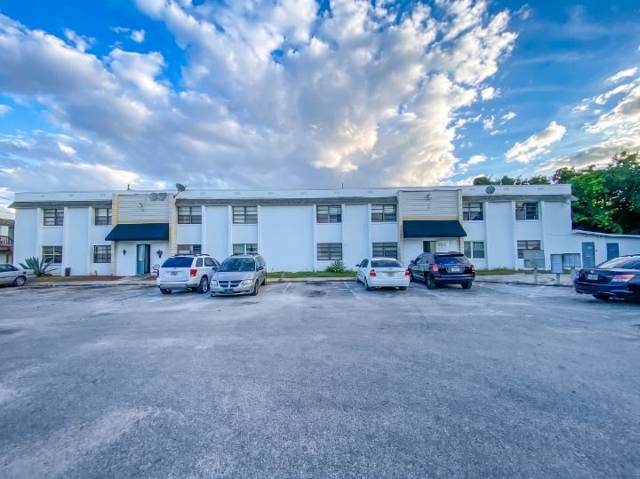 14 South Ortman Drive – photo 1