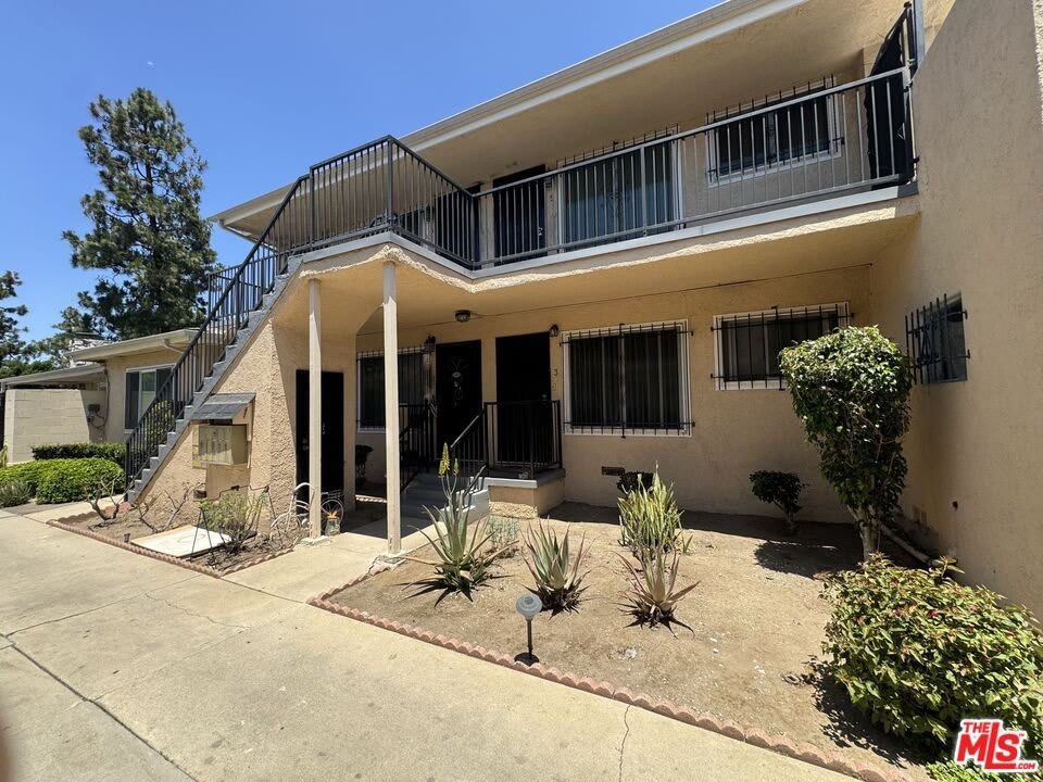 10630 Crenshaw Blvd – photo 1