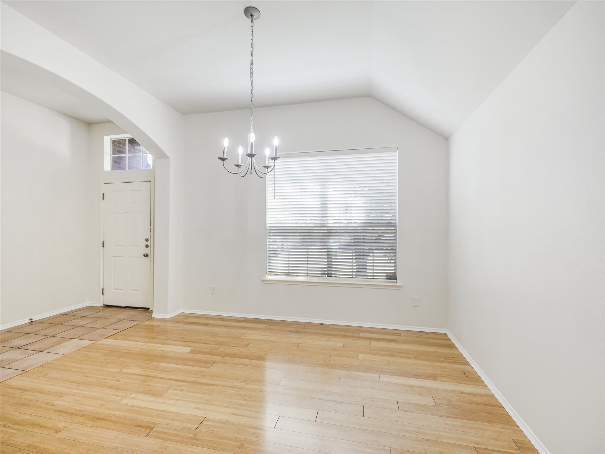 414 Dartmoor Drive – photo 5