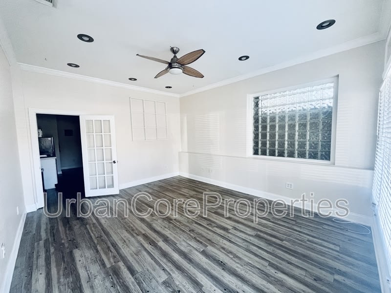 236 4th St N – photo 3