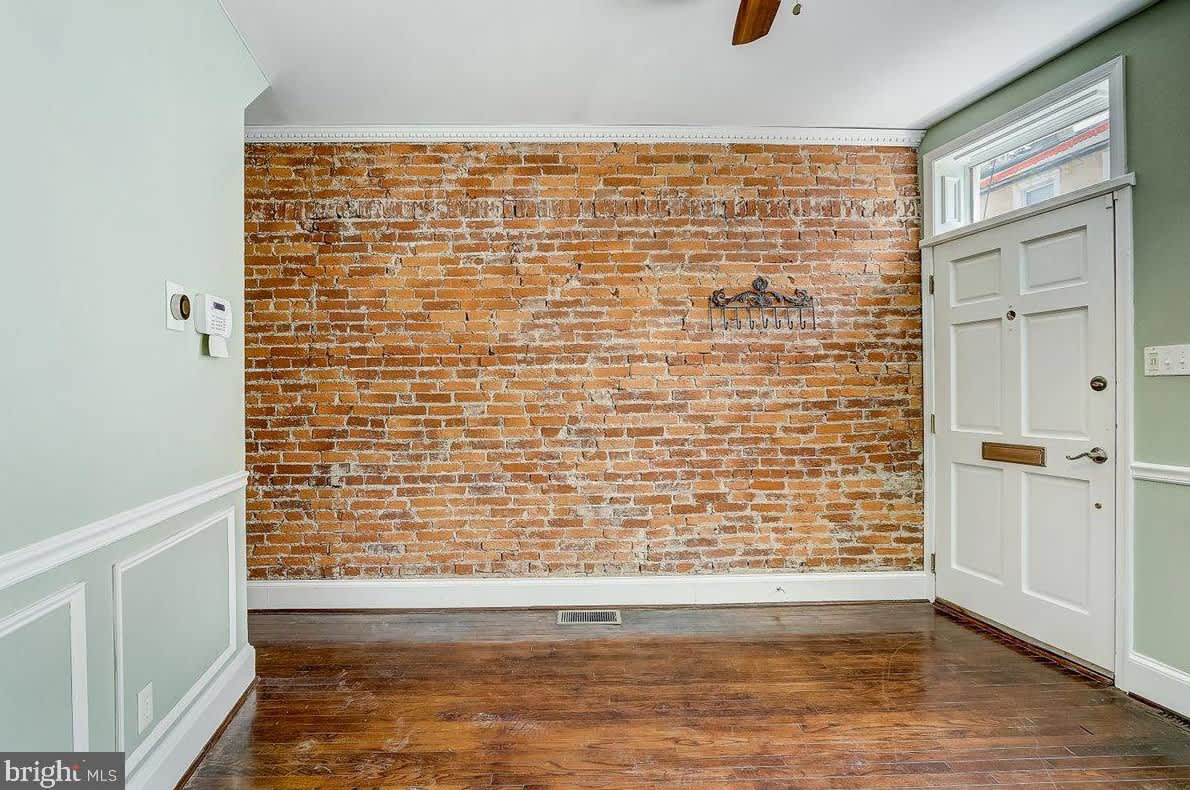 4447 Baker St – photo 3