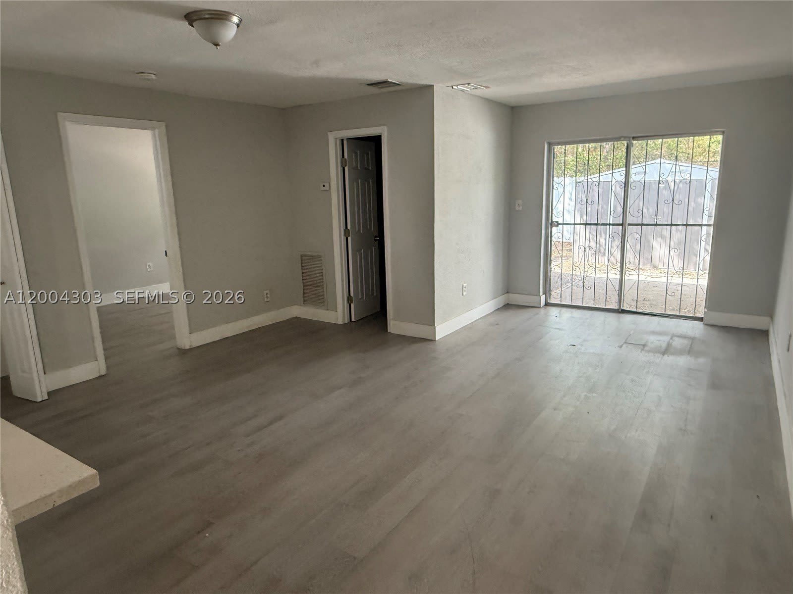 21002 NW 39th Ave – photo 5