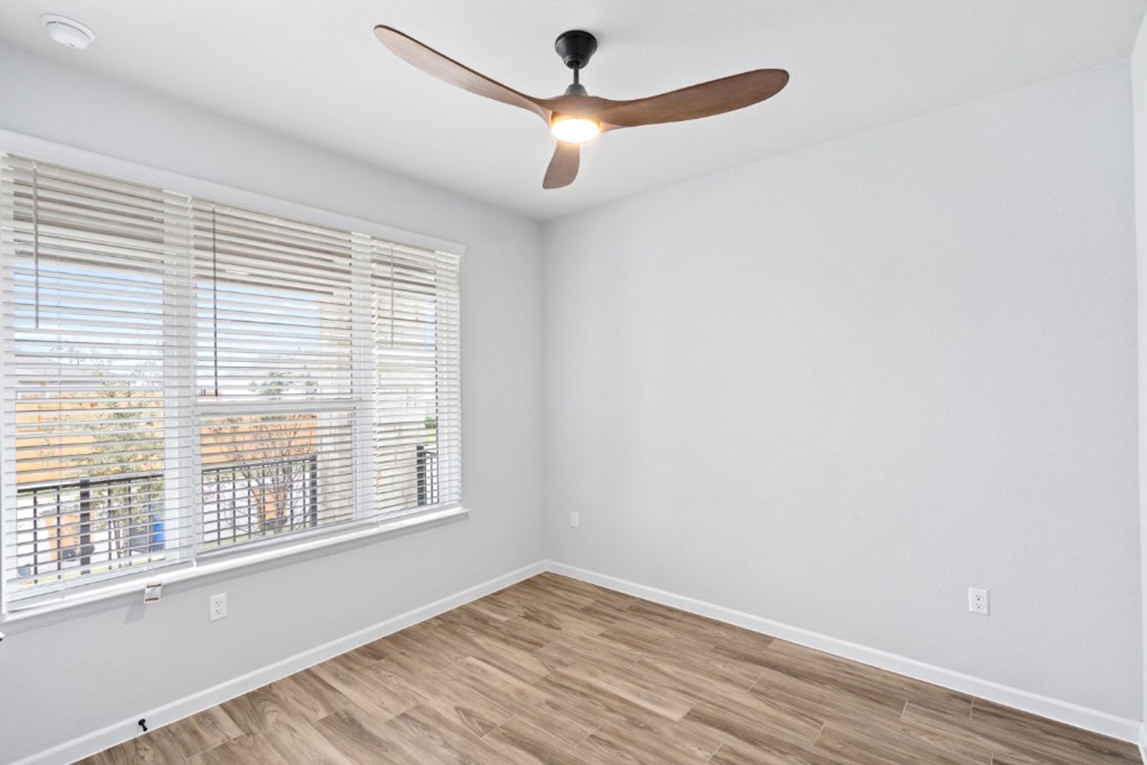 Easton Park Custom Home For Rent – photo 5