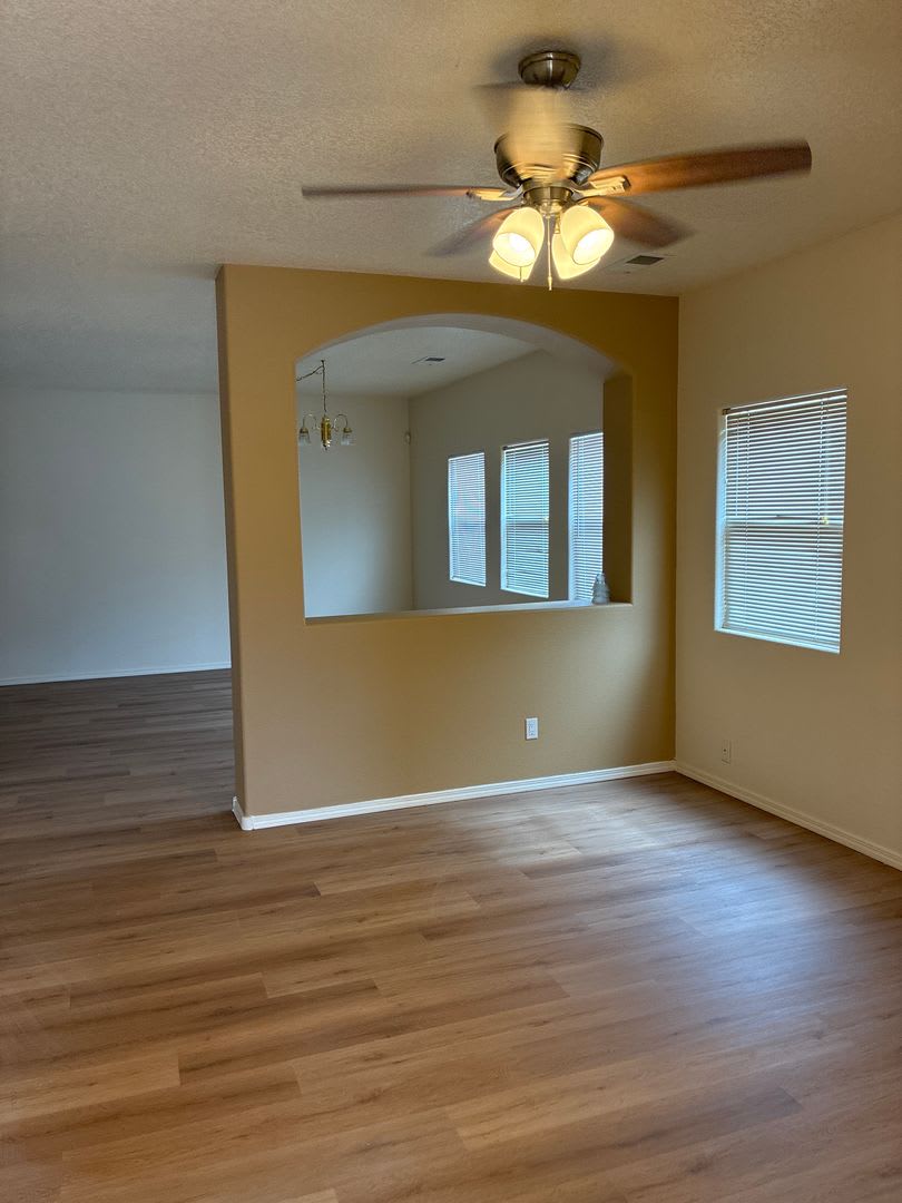 large 3 br+ loft – photo 2