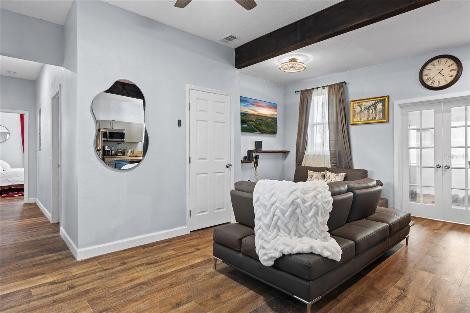 234 W MAGNOLIA Street – photo 3