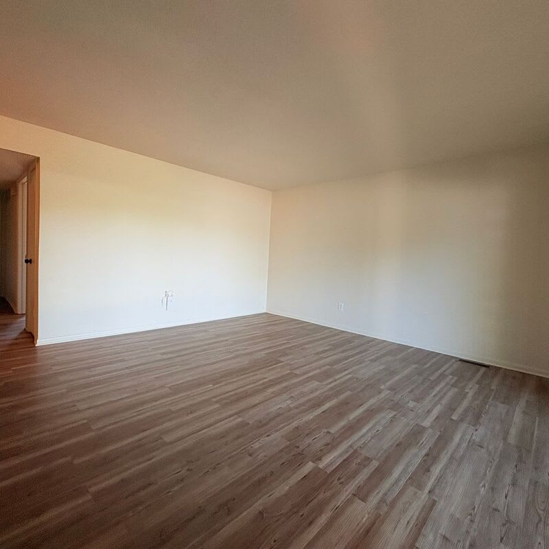 3347 East 113th Terrace – photo 5