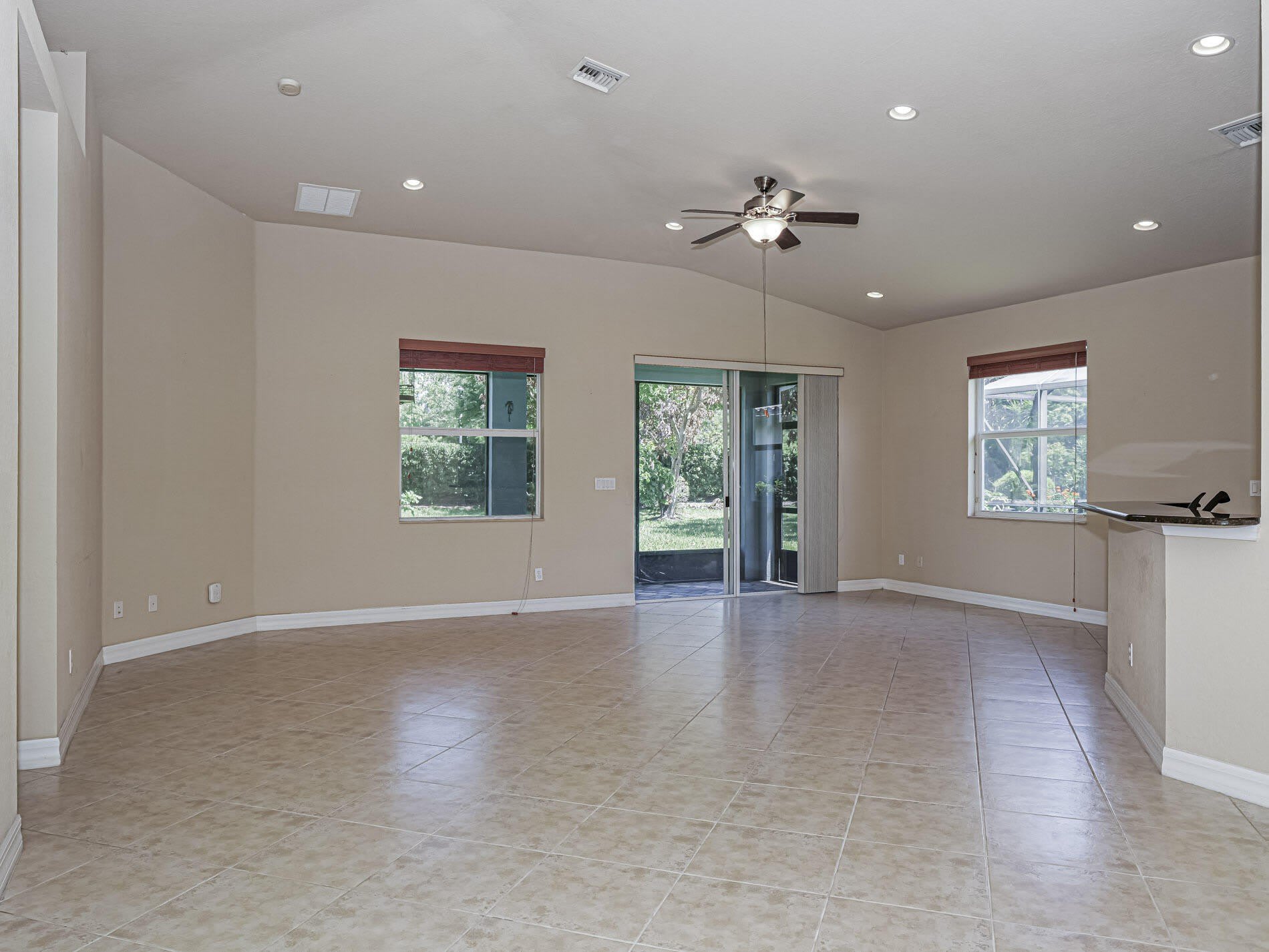 5561 57Th Way – photo 5
