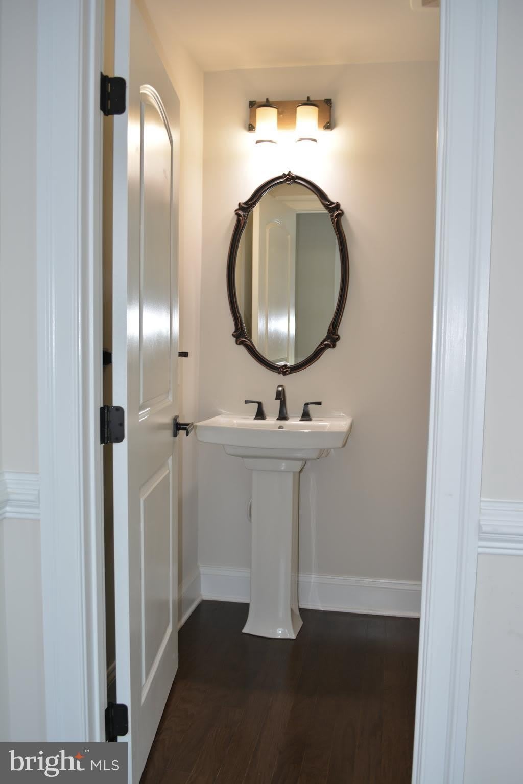 847 Stonecliffe Road – photo 5