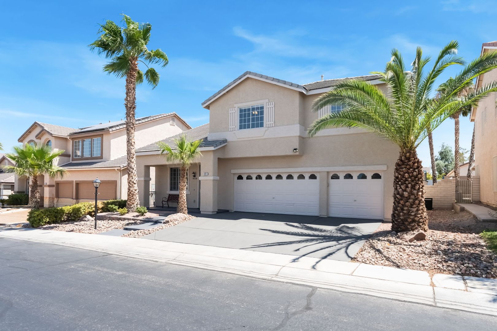 Welcome Home To This Spacious 5 Bedroom 2 5 Bath Northwest Las Vegas Home – photo 2