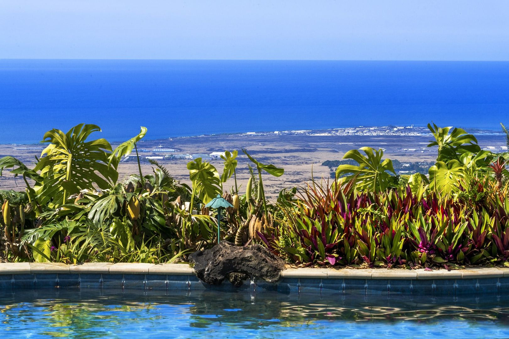 Luxurious Oceanview Getaway w/Private Pool & Spa and Serene Lanai – photo 2