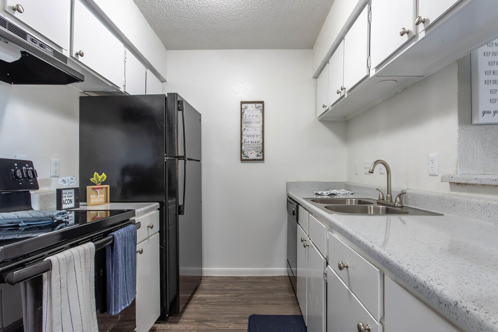Brays Villas – photo 1