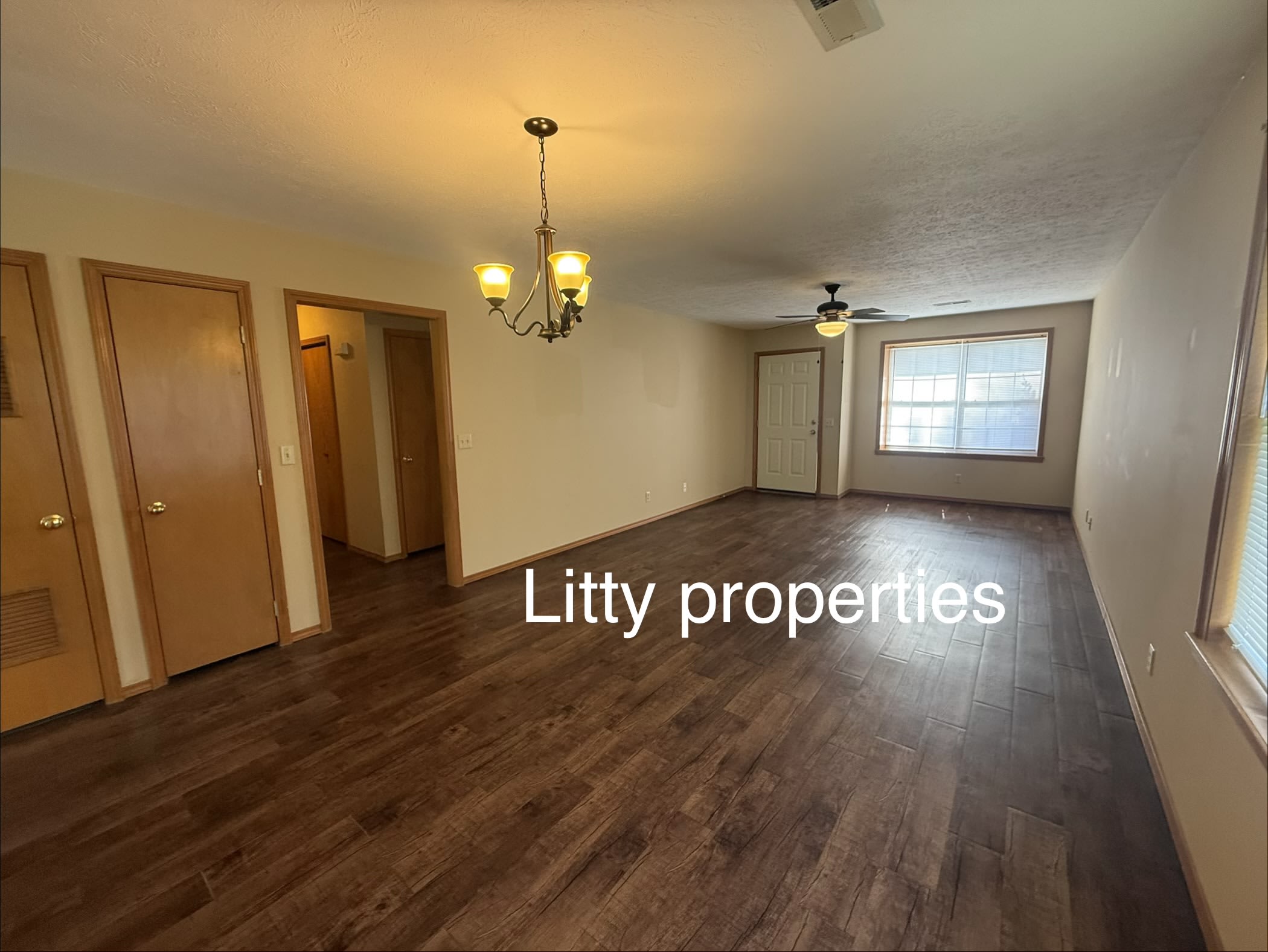 1505 Stonebrook Court – photo 4