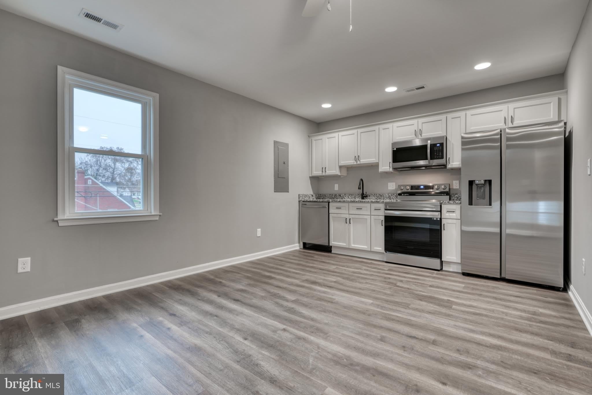6722 BRENTWOOD Avenue – photo 3