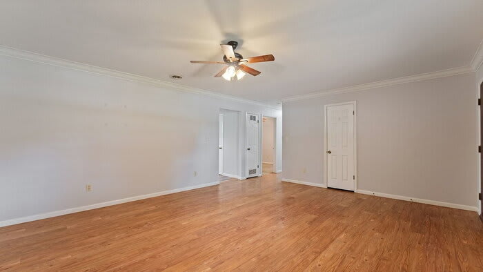 1000 Jerry Avenue – photo 3