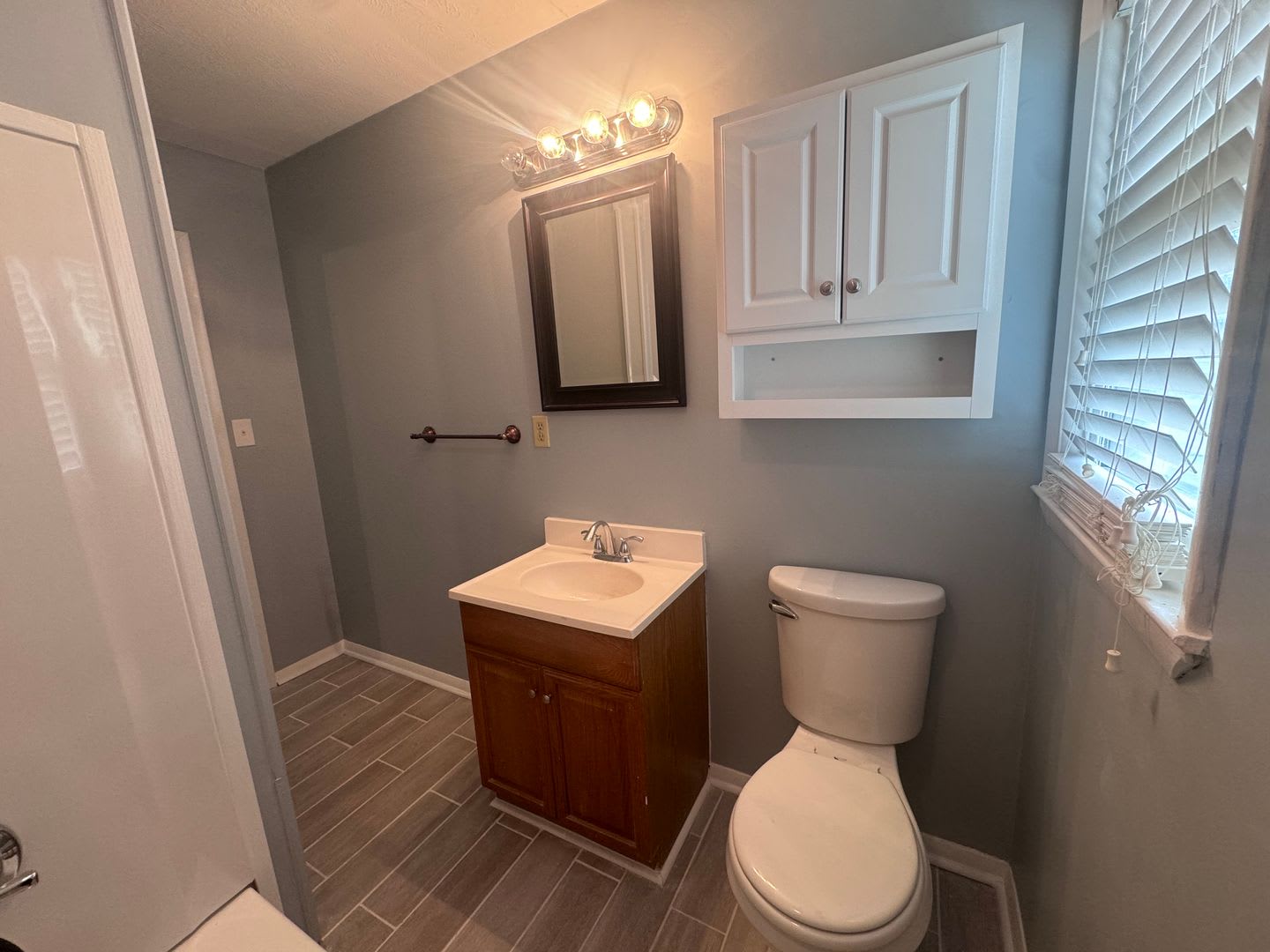 908 Rochester Savoy Heights – photo 5