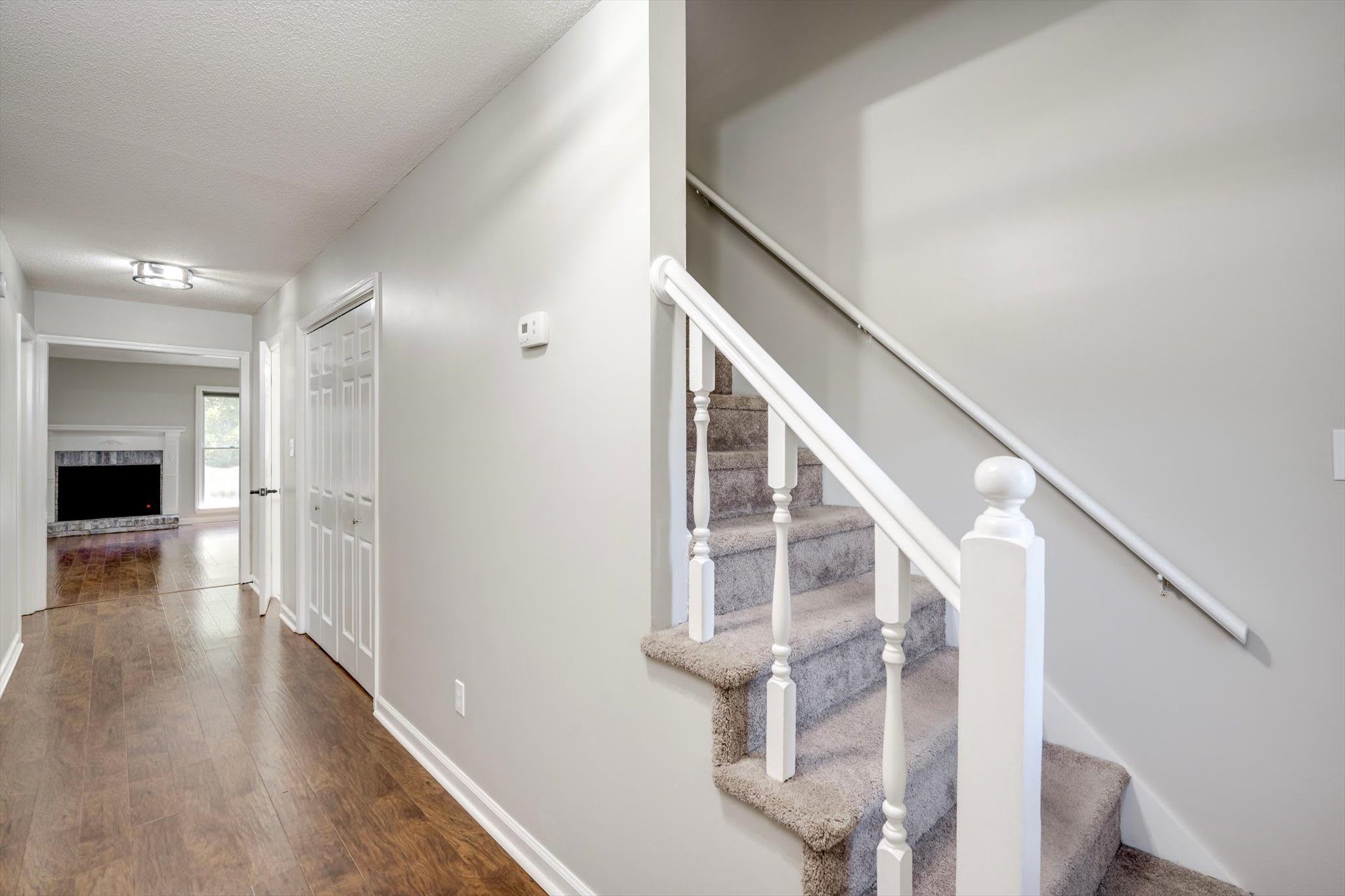 1054 Hickman Road – photo 5