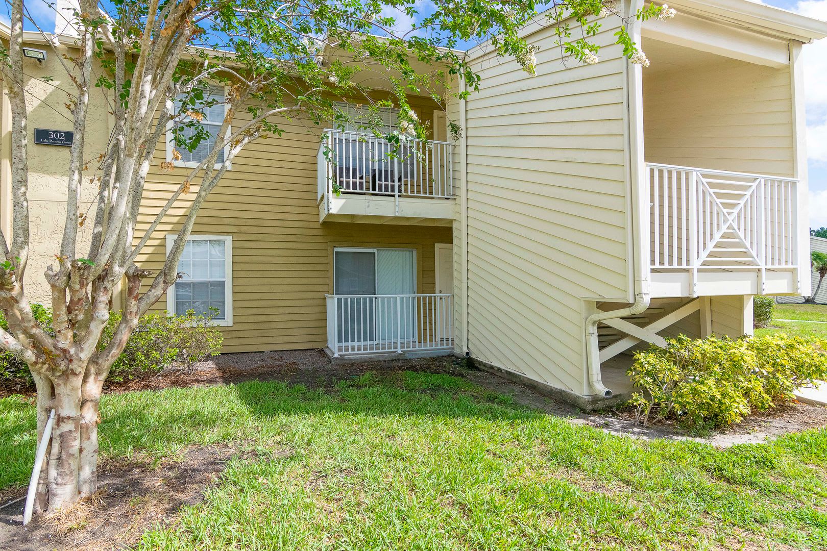 Ground Floor 1 Bedroom 1 Bath for Rent in Brandon, FL – photo 1