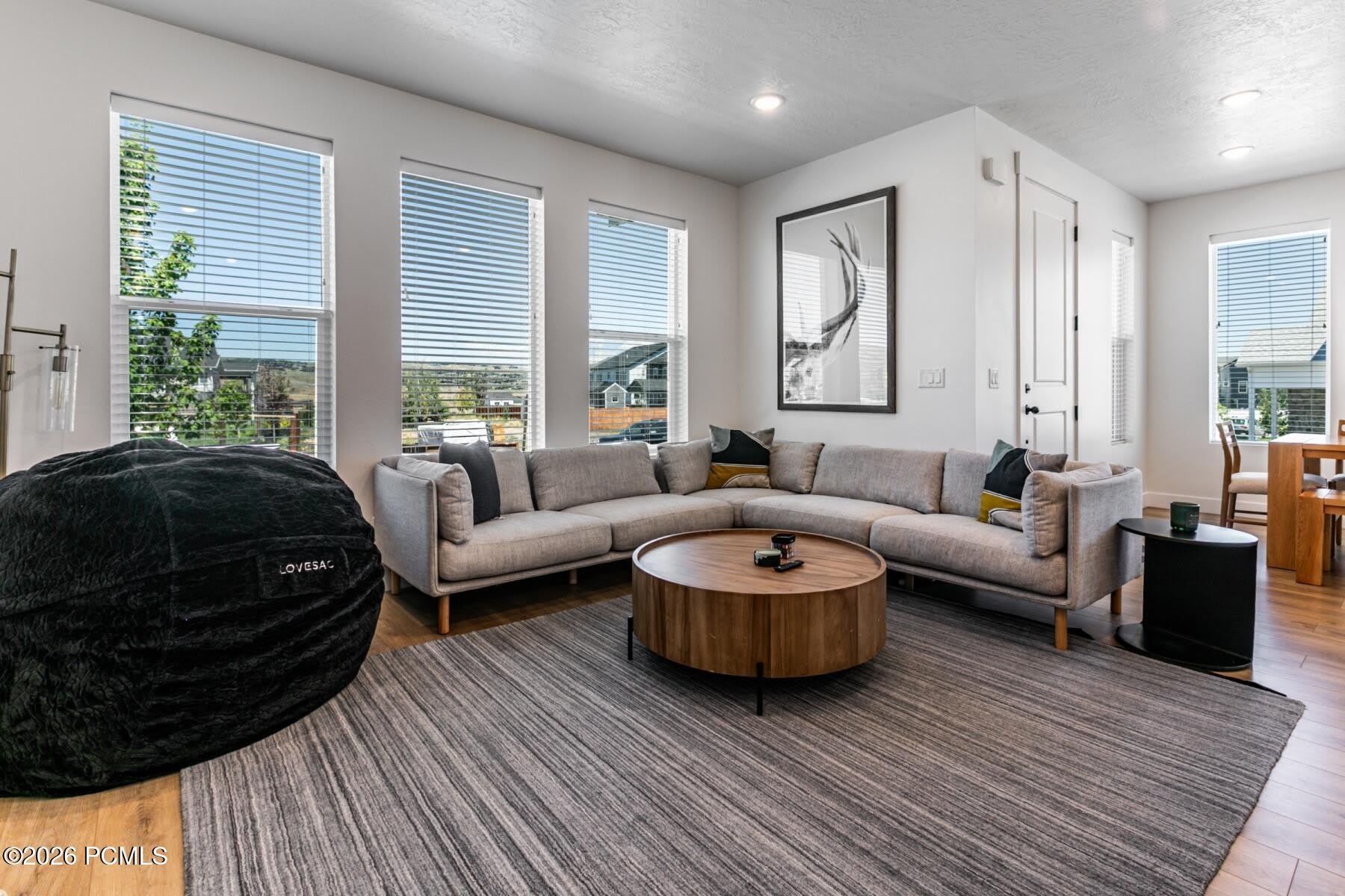 6885 Woods Rose Drive – photo 4