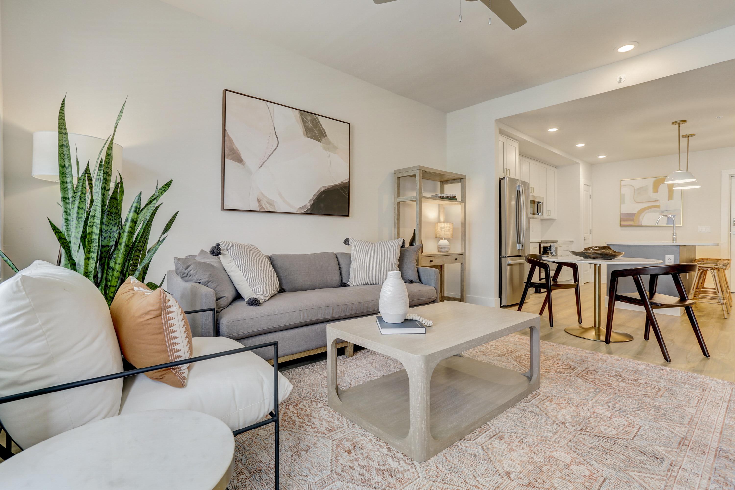Mark Lane Apartments – photo 5
