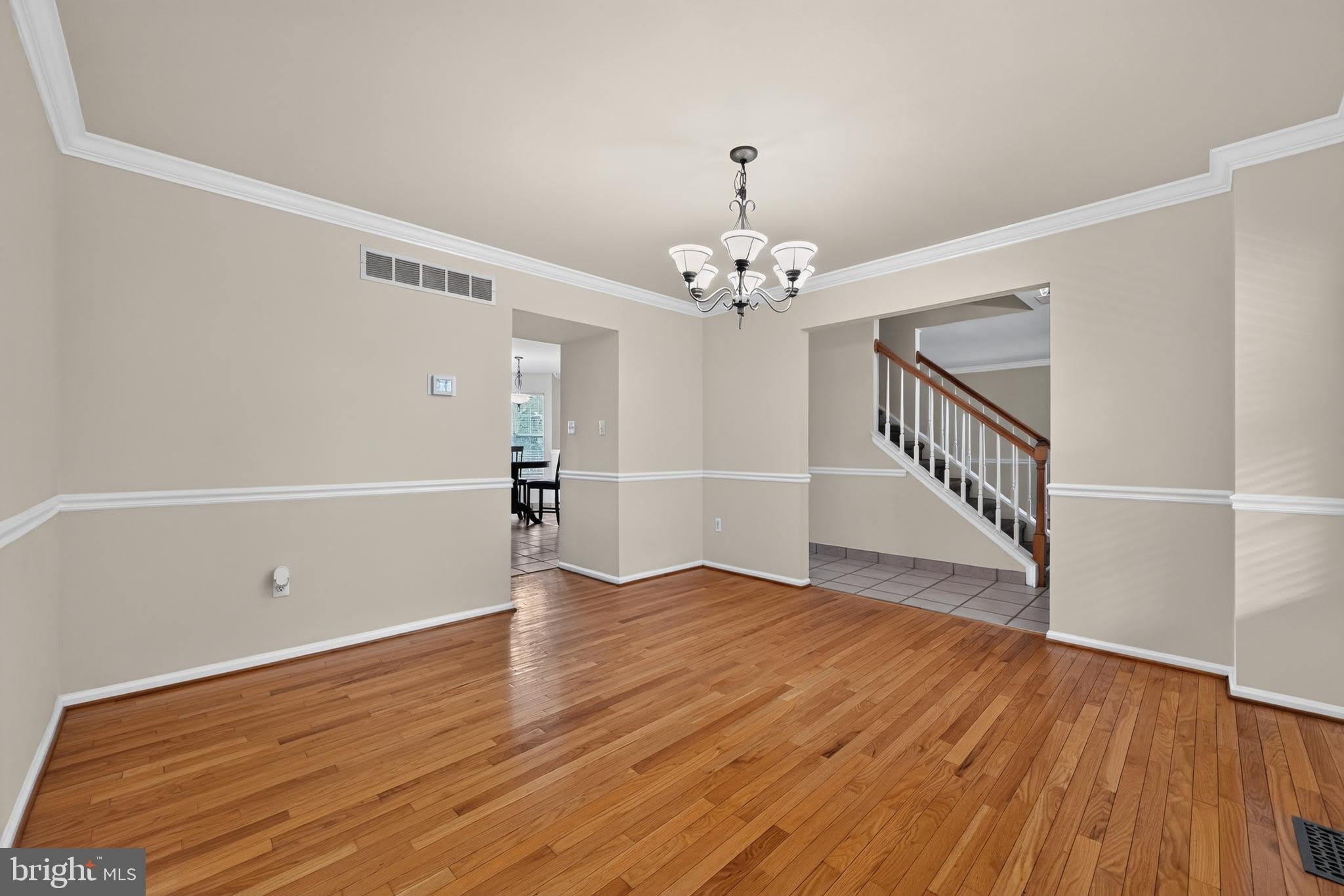 201 PINE Avenue – photo 4