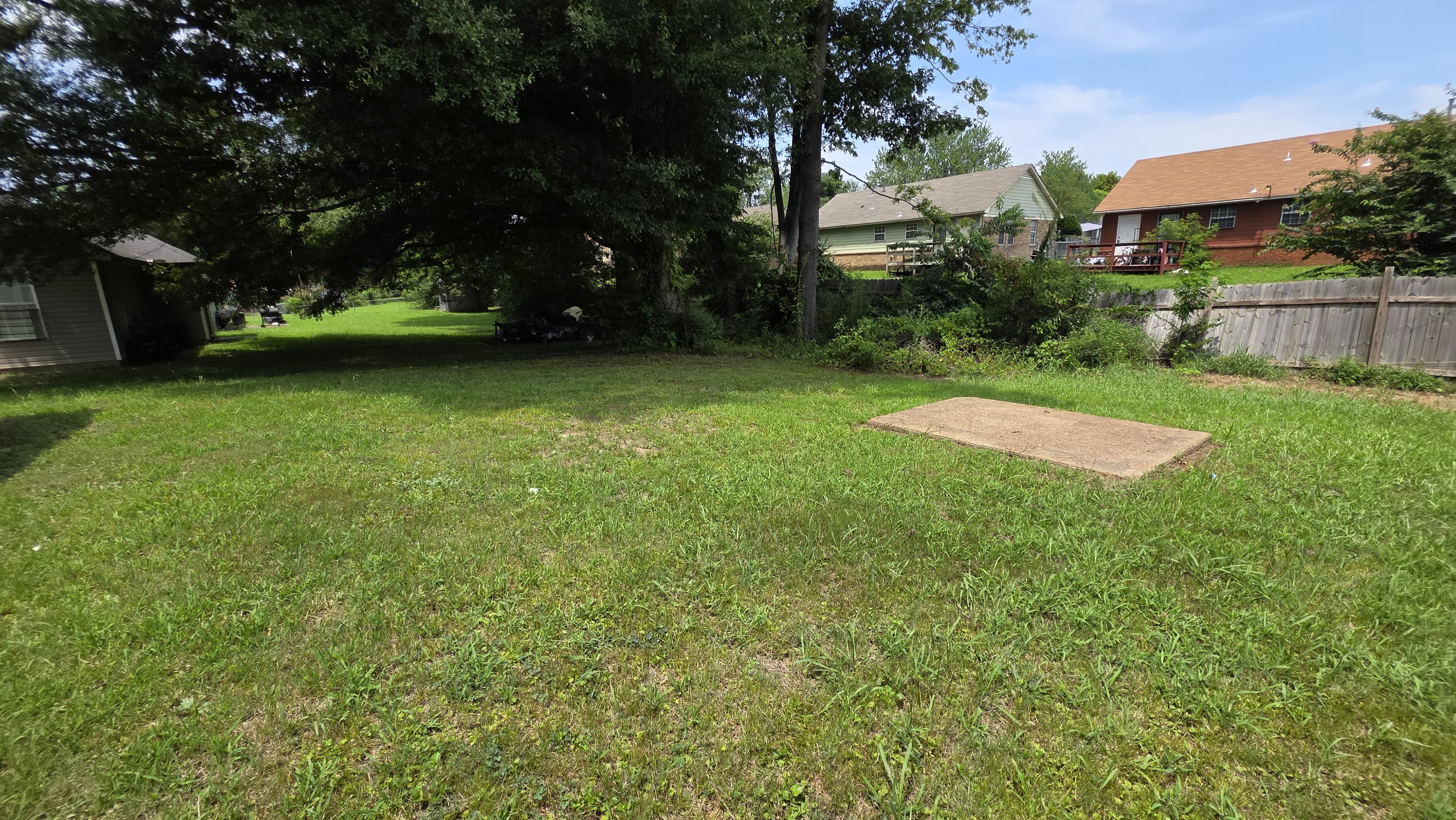2504 Redvers Ave – photo 2